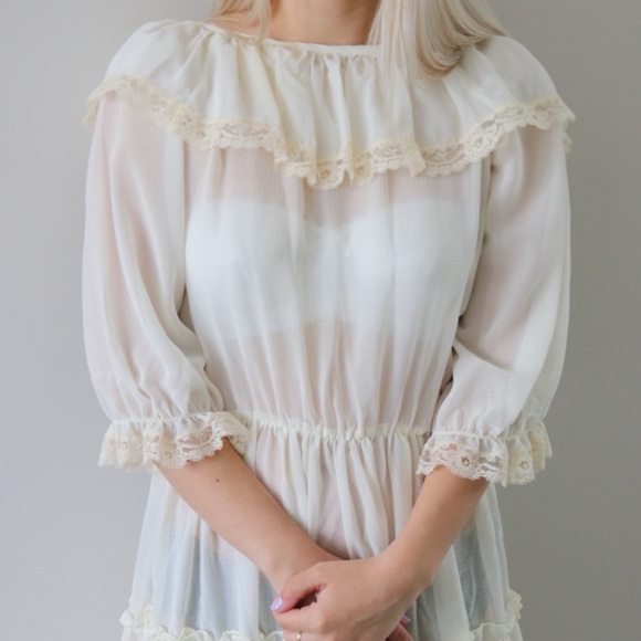 70’s Sheer Cream Romantic Prairie Dress - Picture 4 of 6